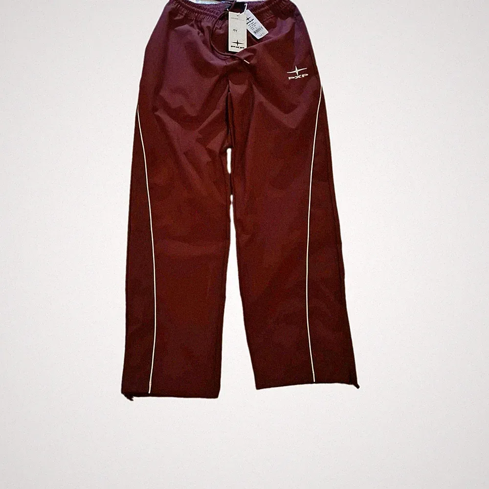 2 Herren PXP Jogginghosen Bordeauxrot Herren Größe L + 1x in Gr. M. Preis Pro 1