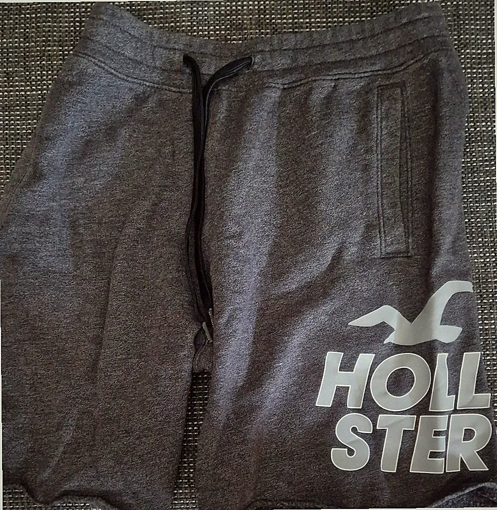 2 kurze jogginghose herren XS Grau (JACK & JONES und Hollister)