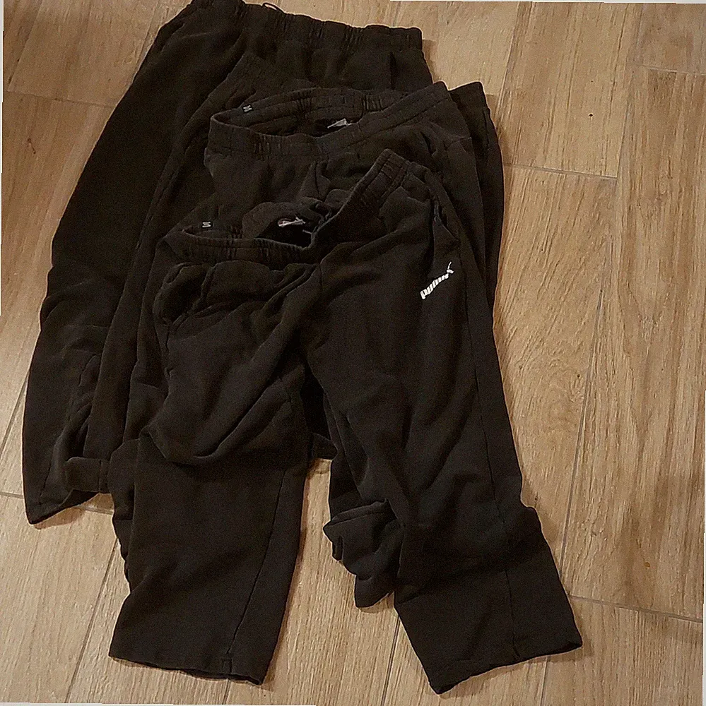 4x PUMA Herren Jogginghose Schwarz Gr. XL Konvolut Defekt Werkstatt Bastler