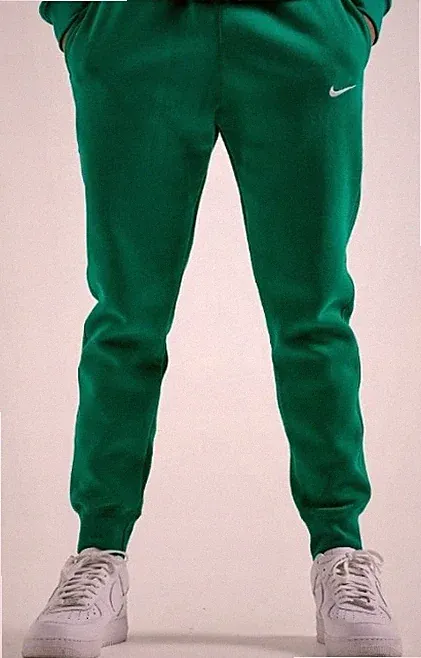 716830-365 Nike Club Fleece Jogger Trainingshose Freizeithose Jogginghose Herren