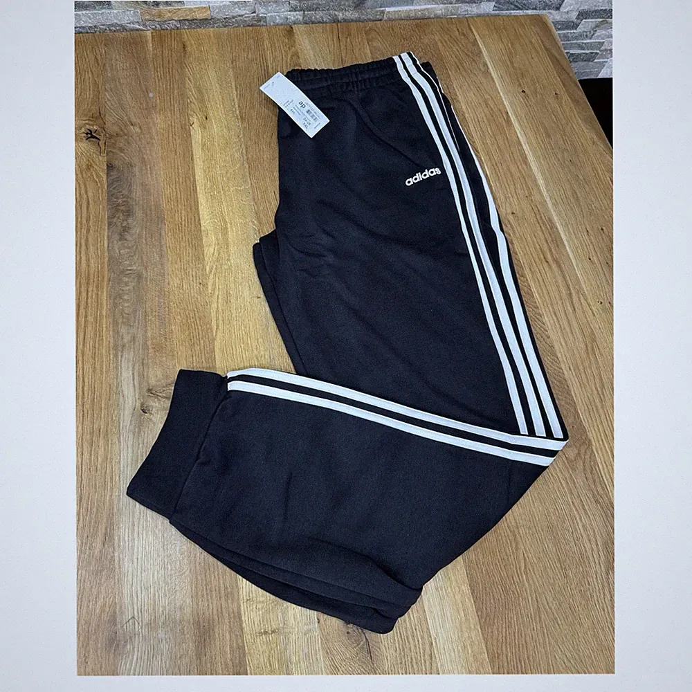 Adidas Essentials Ess 3S Pant Damen Jogginghose XXL Schwarz Weiß 50/52