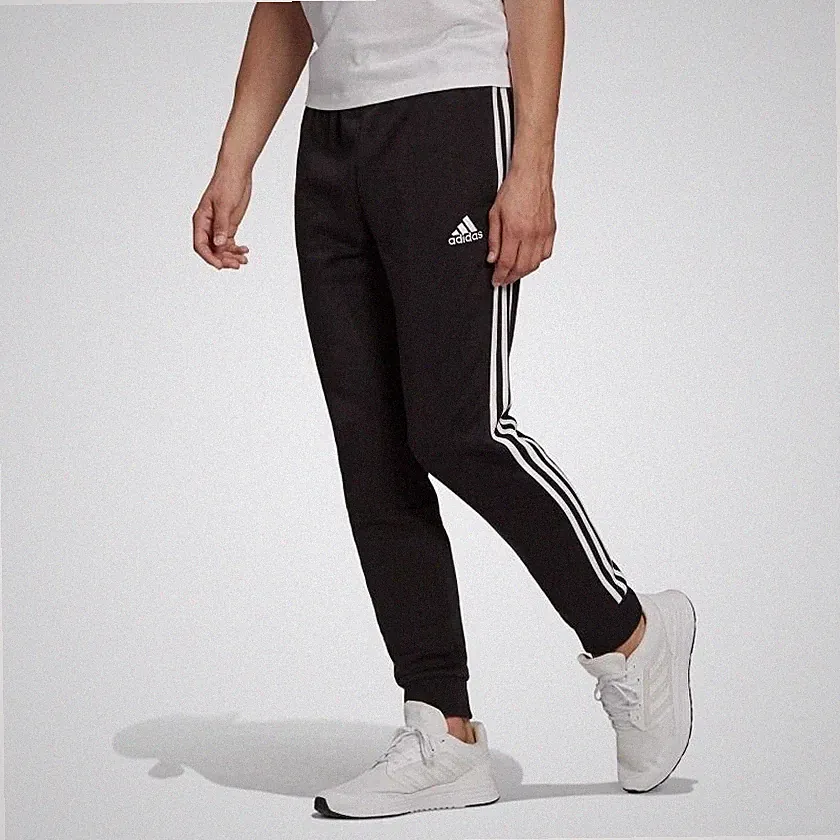 Adidas Essentials French Terry Jogginghose 3 Streifen Kordel Schwarz/Weiß GK8831