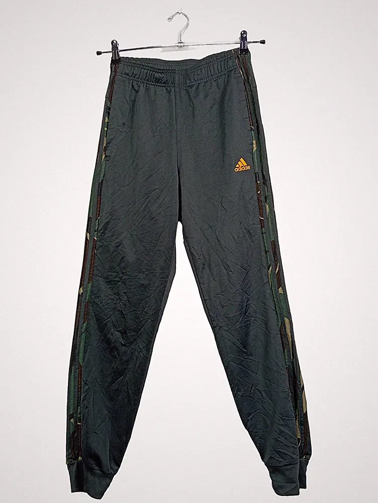 Adidas Herren Jogginghose Grün Camouflage Streifen Gr. S