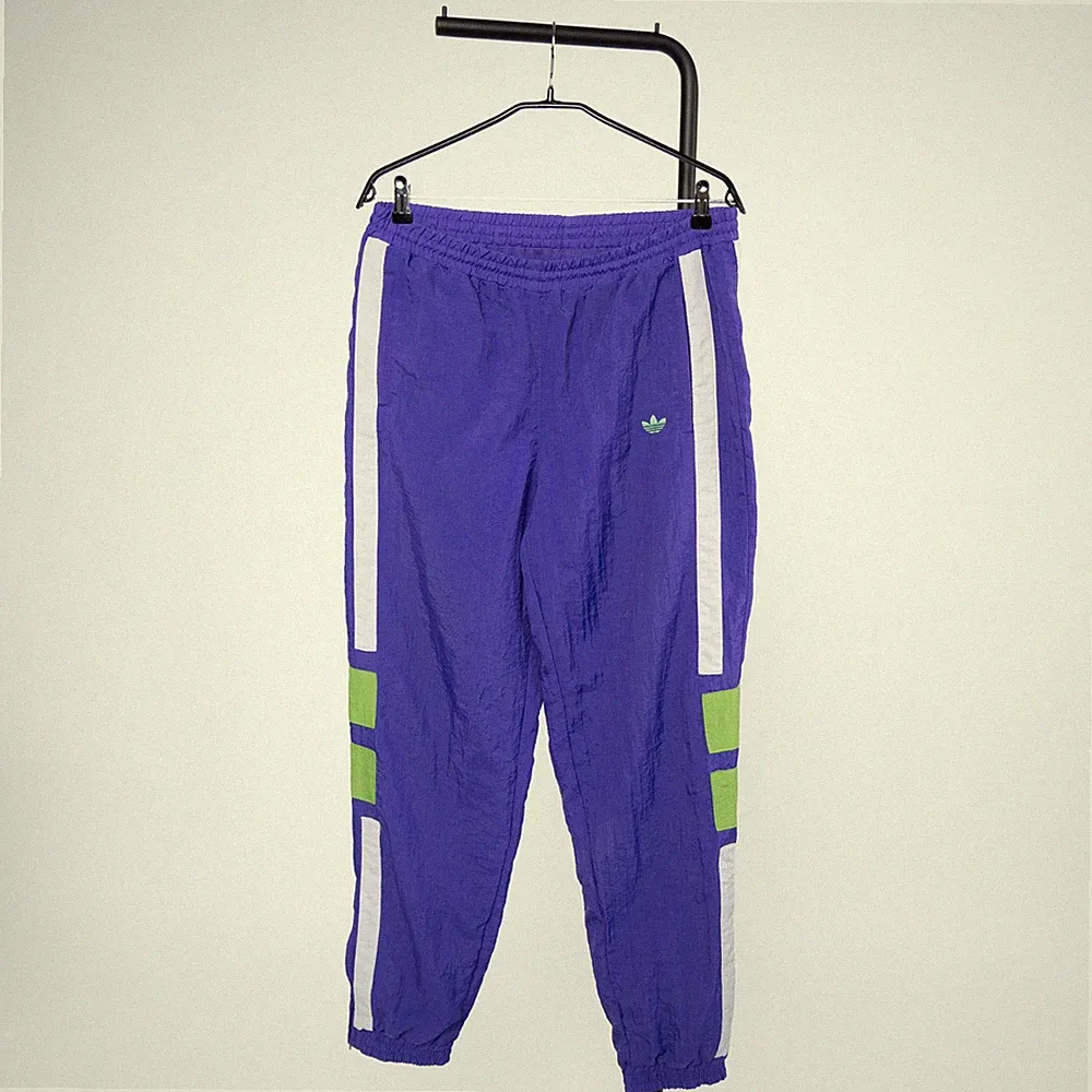 jogginghose herren retro lila