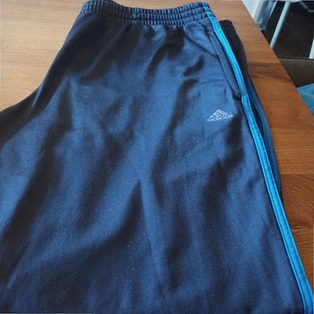 Adidas Herren Sporthose ,Gr 58, Top Zustand