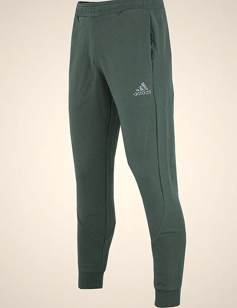 adidas Herren Sporthose Jogginghose Trainingshose Badge of Sport Cuffed grün