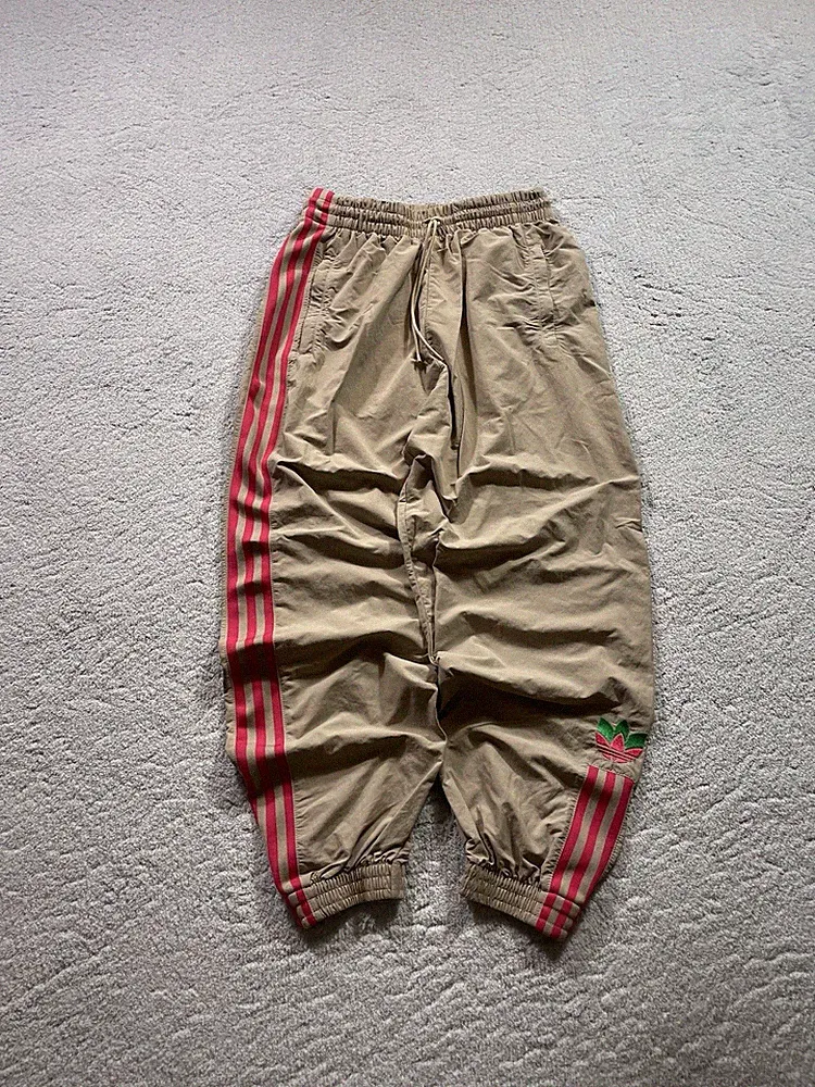 Adidas Hose beige , Größe S , Sehr Guter Zustand