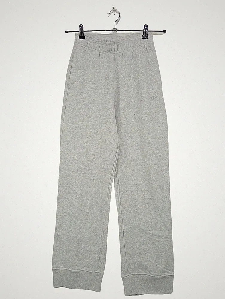 adidas Jogginghose Grau Melange Gr. 32 Sportlich