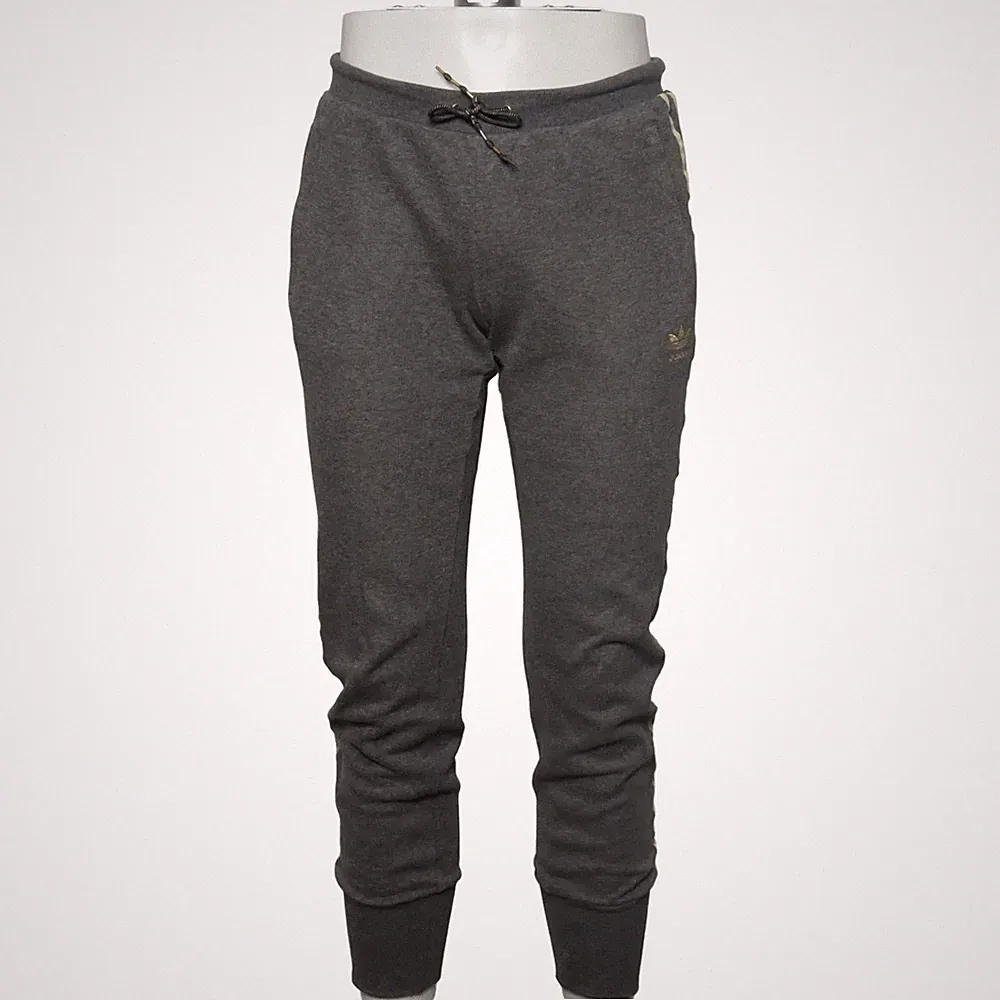Adidas, Jogginghose, Größe: 34, Grau/Gelb, Streifen, Sweat, Herren #zwE
