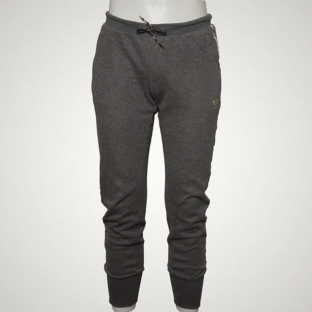 Adidas, Jogginghose, Größe: 34, Grau/Gelb, Streifen, Sweat, Herren #zwE
