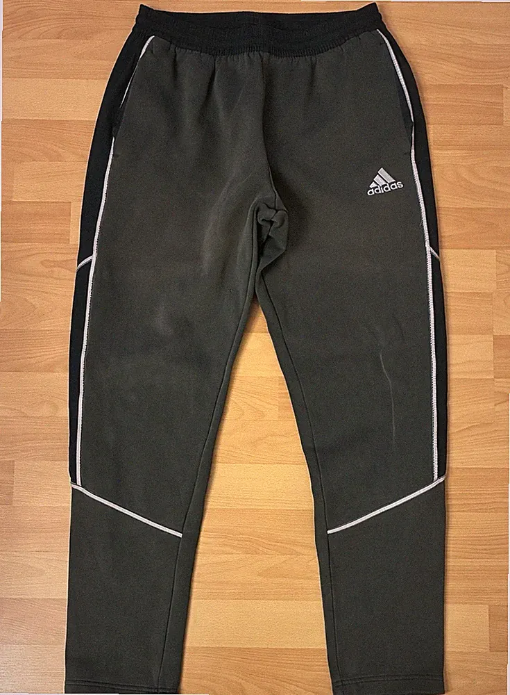 Adidas Jogginghose, Größe L, Farbe Grün