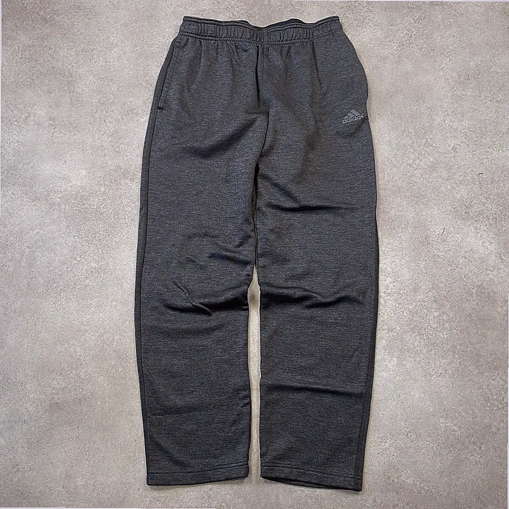 Adidas Jogginghose Herren Medium ClimaWarm Fleece Trainingshose, Grau