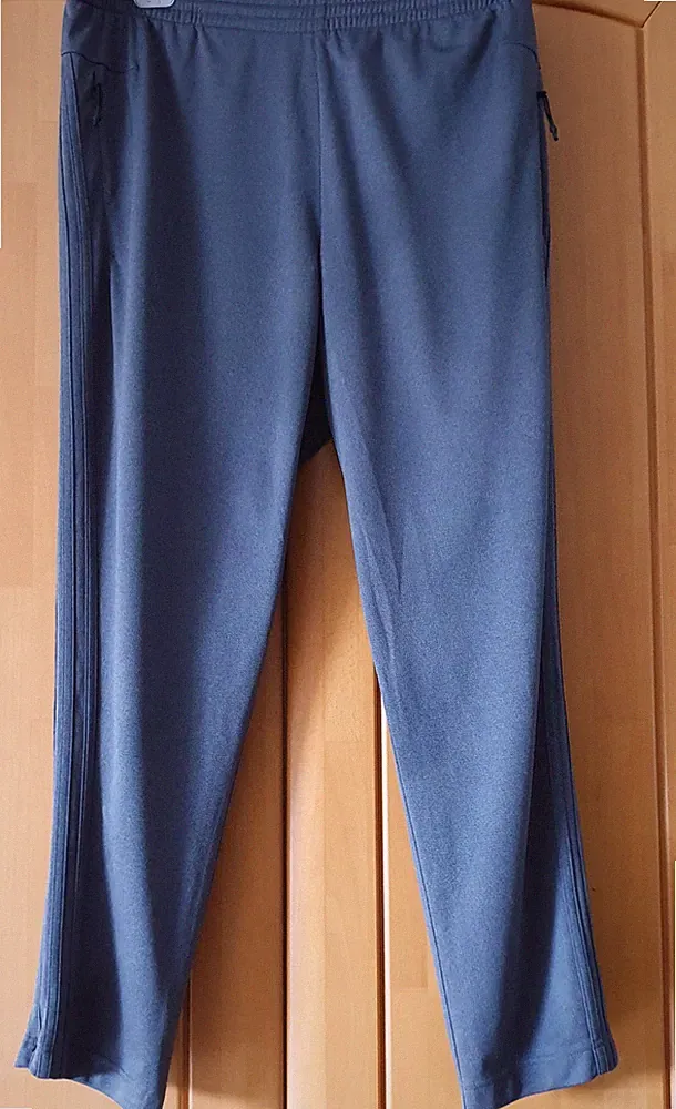 Adidas Laufhose / Jogginghose / Trainingshose / Fitnesshorts Herren 2XL. Neu.