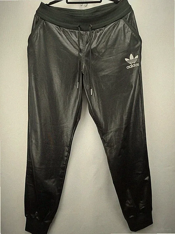 adidas Originals Chile 62 Jogginghose Wet-Look Schwarz Gr. M