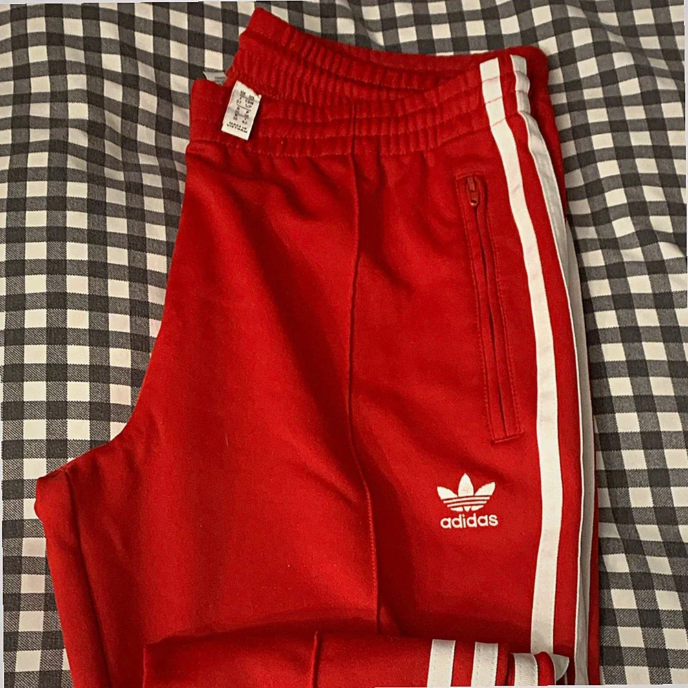 adidas Originals Damen Jogginghose Rot/Weiß 3-Streifen, Taschen, Gr. 36