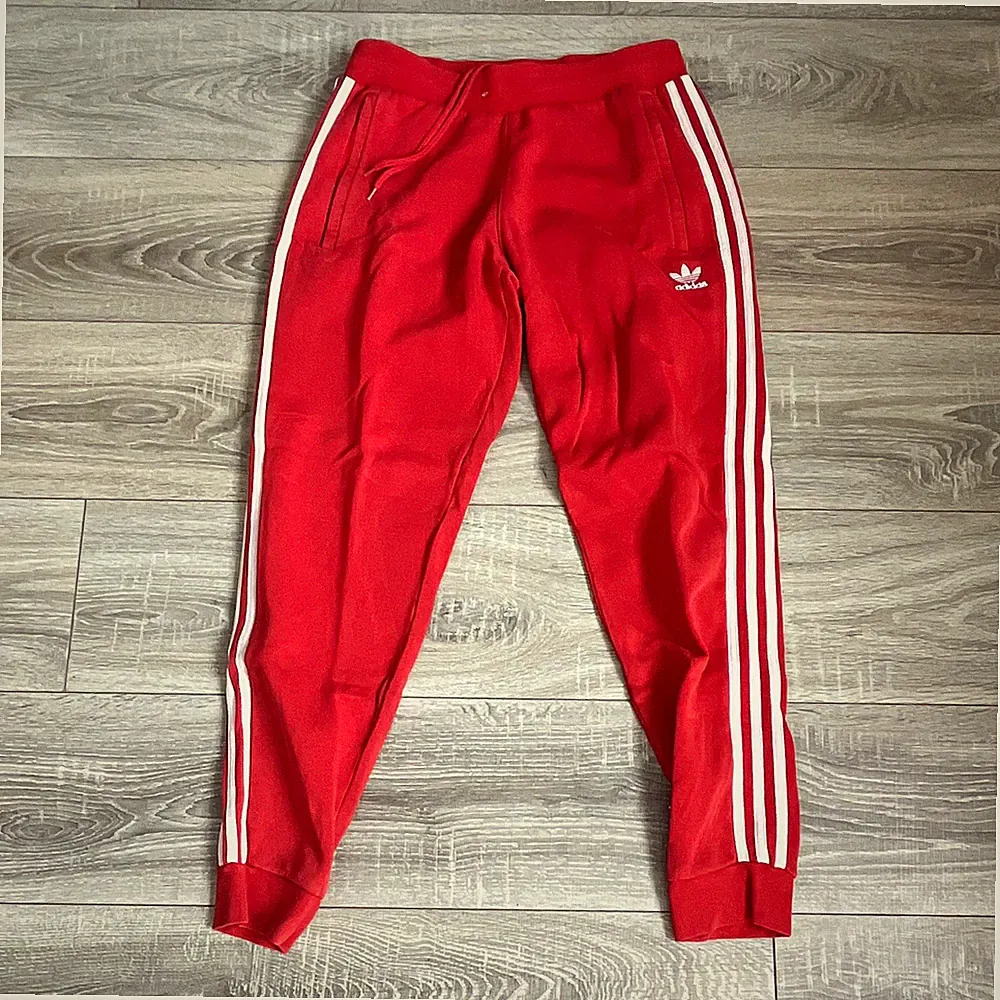Adidas Originals Herren Jogginghose 3-Streifen Rot/Weiß Gr. M mit Taschen