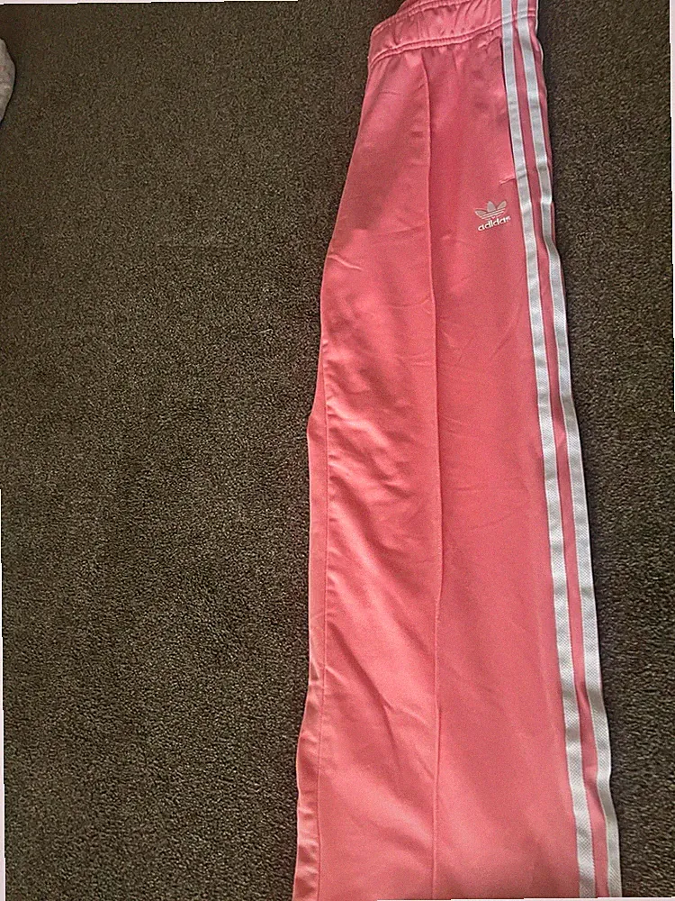 adidas Originals Jogginghose XS rosa/weiß Streifen 8€VB guter Zustand 11-12jahre