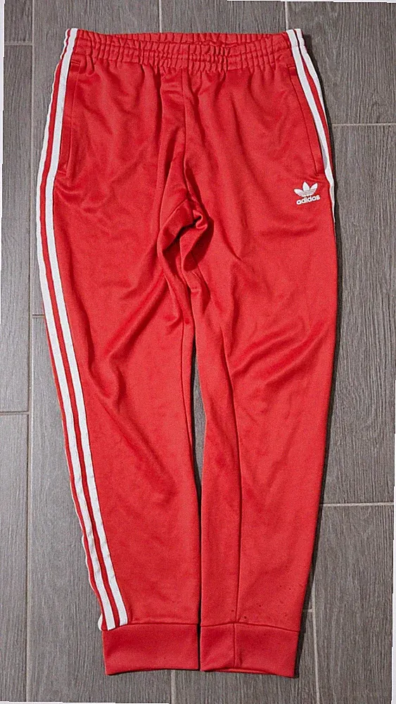 Rot Jogginghose
