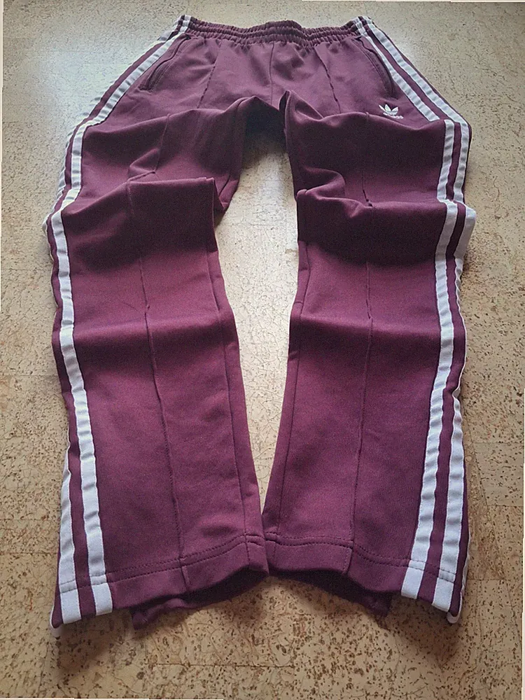 ADIDAS SST Tapered Traininghose Trackpants Trefoil D 34 XS S Weinrot Bordeaux