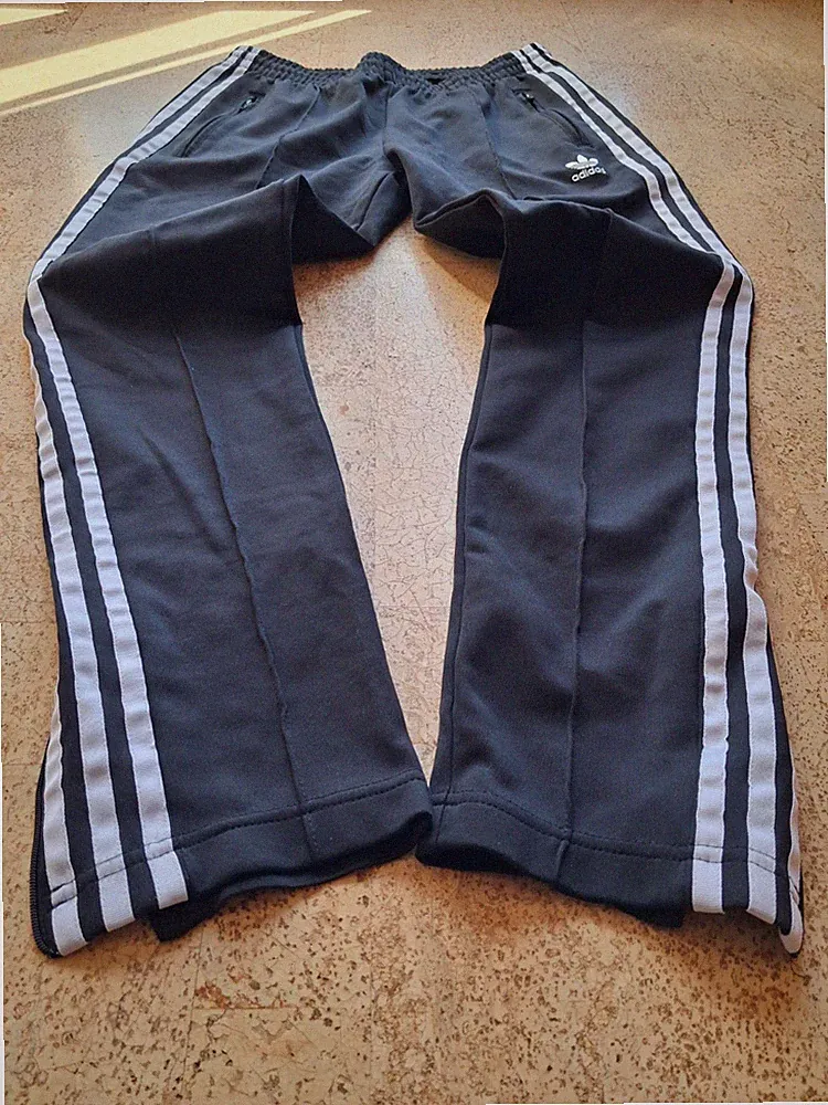 ADIDAS SST Tapered Trainingshose Trackpants Trefoil Originals D 38 S M Schwarz