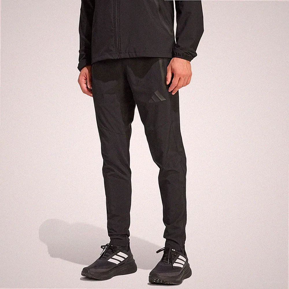 adidas Tiro Travel Hose gewebt Herren Trainingshose Sporthose Jogginghose JM5541