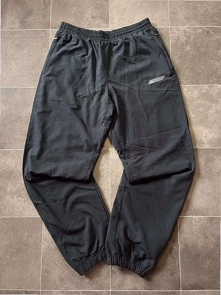 Adidas Trackpants 2004 Y2K Herren Jogginghose Retro dunkelgrau/weiß Größe M