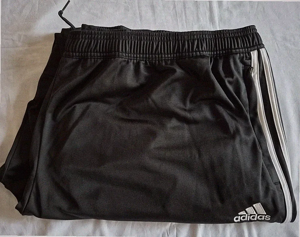 Adidas Trainingshose Jogginghose Sporthose 4XLT 4XL Schwarz Neu mit Etikett
