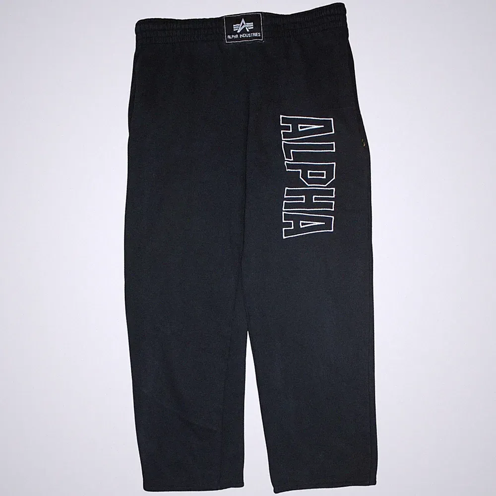 Alpha Industries Herren Jogginghose schwarz Medium Fleece Logo Joggers