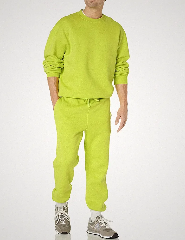 Amazon Essentials Herren Jogginghose lockere Passform Lindgrün