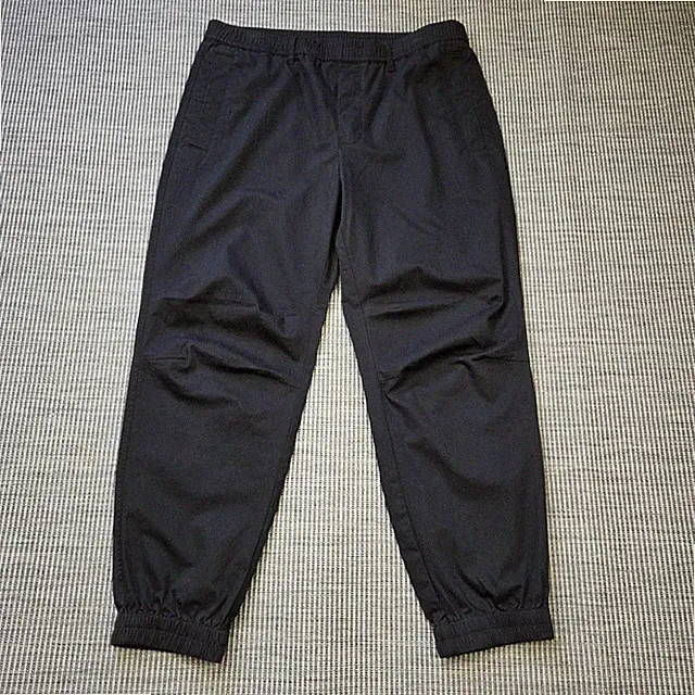 Armani Exchange Chino Jogginghose Hose Gr. 34 Schwarz Tapered Leg Cuffed Ankle