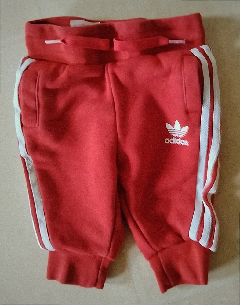 Baby Adidas Jogginghose rot Gr. 68