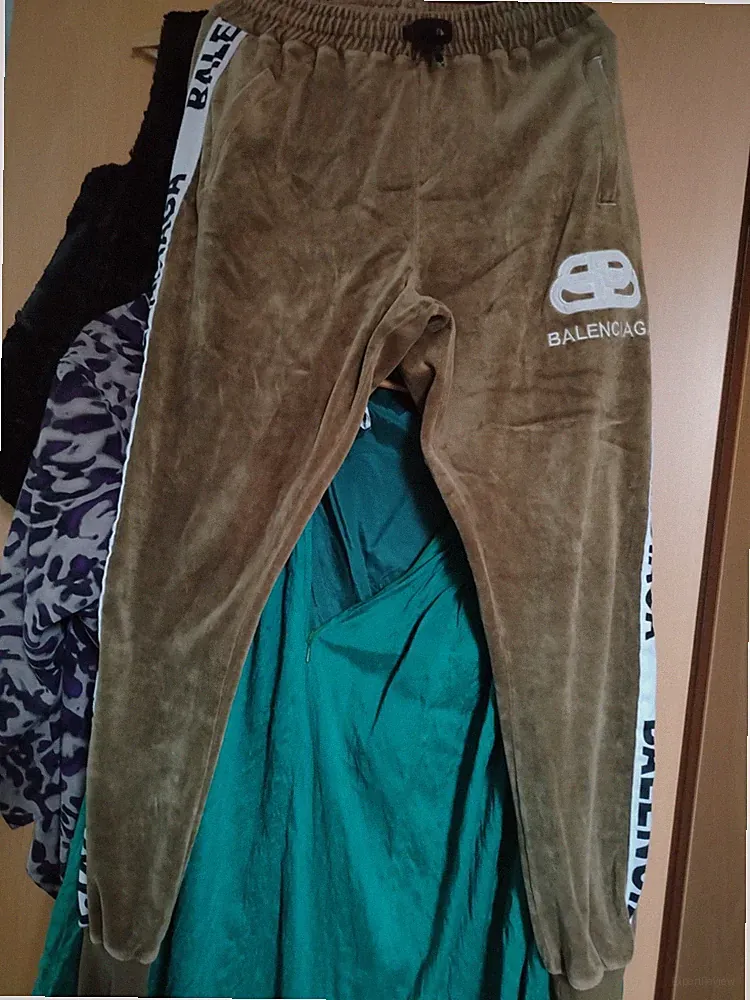 Balenciaga Paris Hose Jogginghose Pumphose Bündchen Knitteroptik Olivengrün Gr.