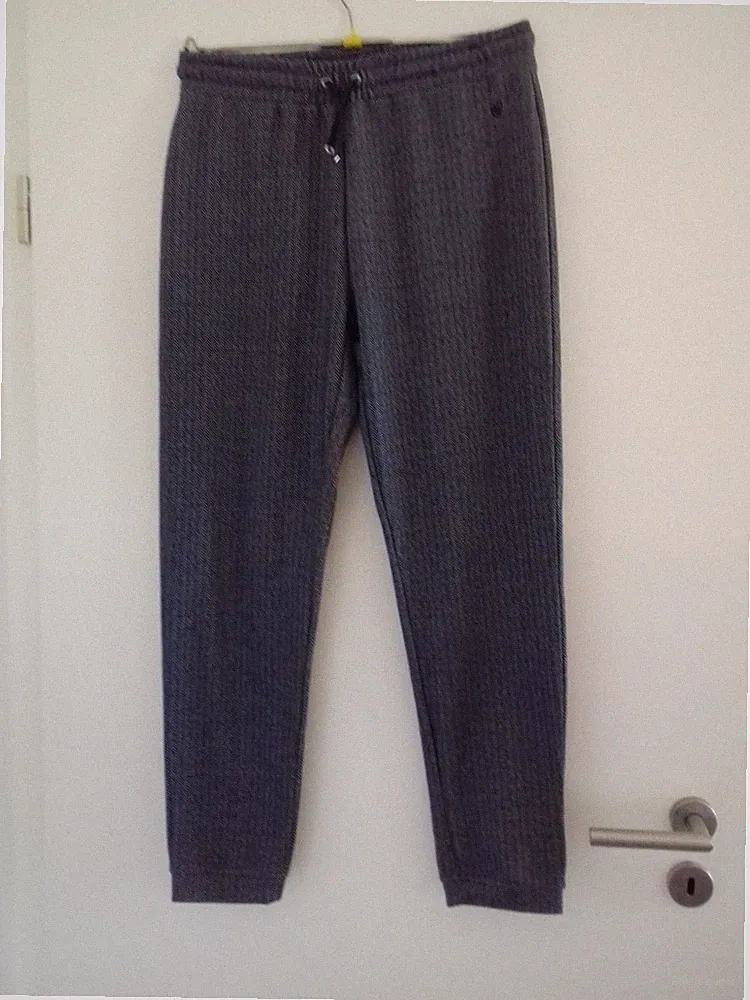 Basefield Damenhose Fischgrätmuster Gummizug Gr. S blau-grau 1 x getragen