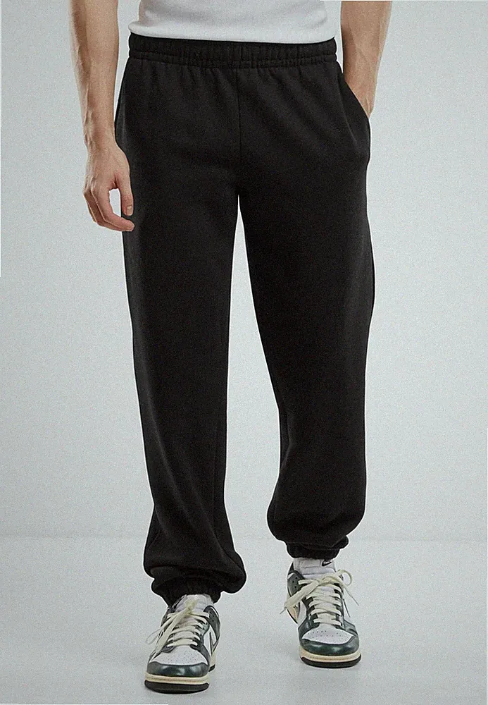 Basic Loose Sweatpants Herren Jogginghose | Urban Classics | TB7280