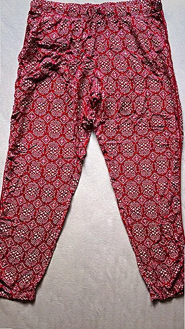 Blue Motion Damen Hose Rot/Weiß Gr. 40/42 geometrisches Muster Normalgröße