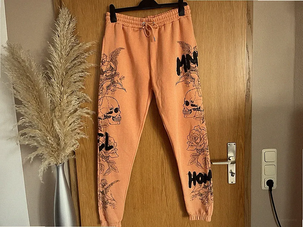 Boohoo Man Herren Sweatpants ~ Gr. M lachsfarben mit Tattoo Design ~ Jogger Top