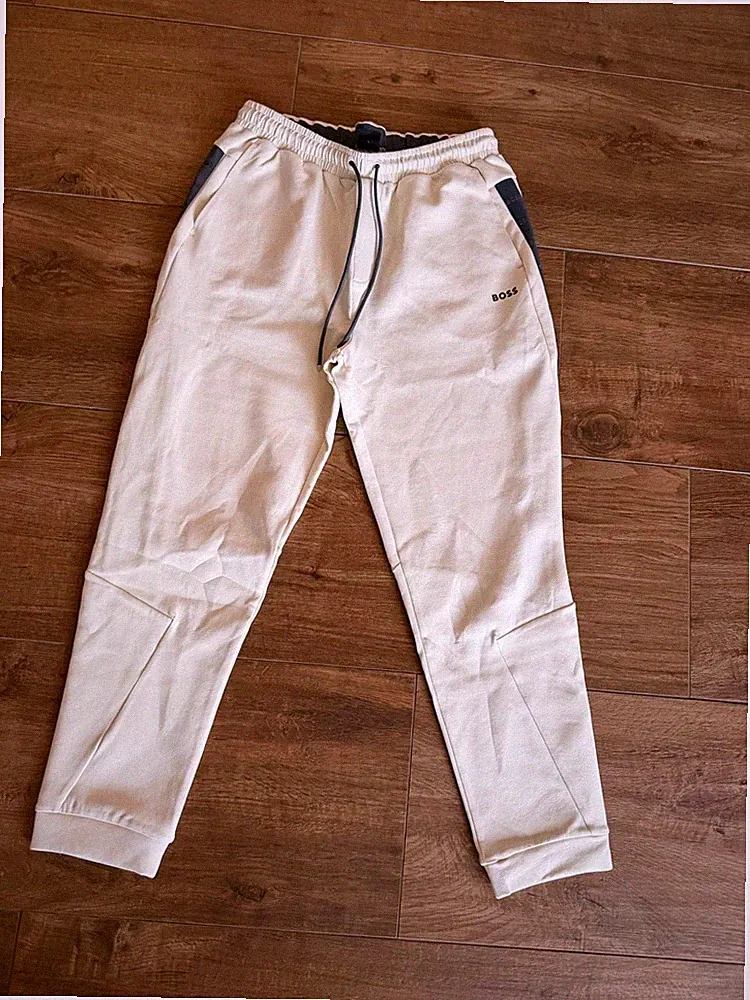 BOSS Herren Jogginghose Beige Gr. L Neu