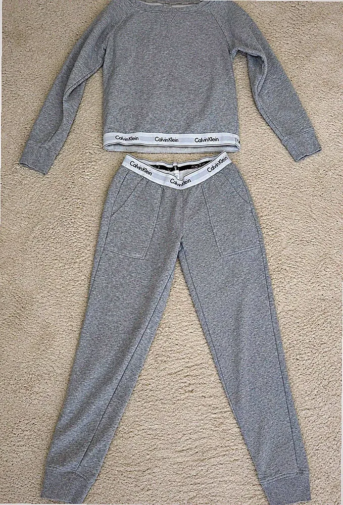 Calvin Klein Damen 2-teilig Set grau S Sweatshirt+Jogginghose Langarm Logo