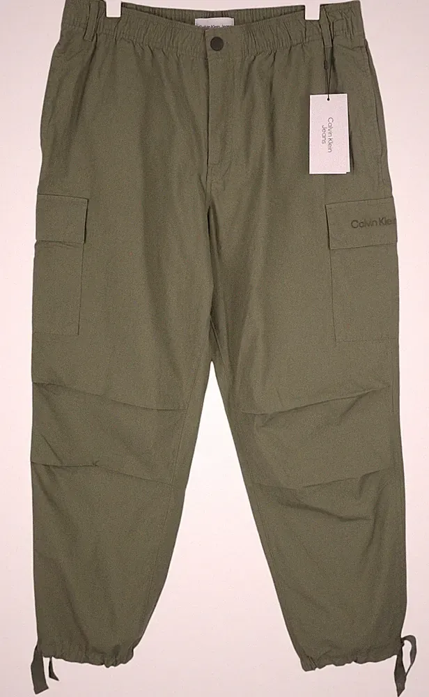 CALVIN KLEIN Essentielle Reguläre Herrenhose M Grün Cargo Elastischer Bund Logo