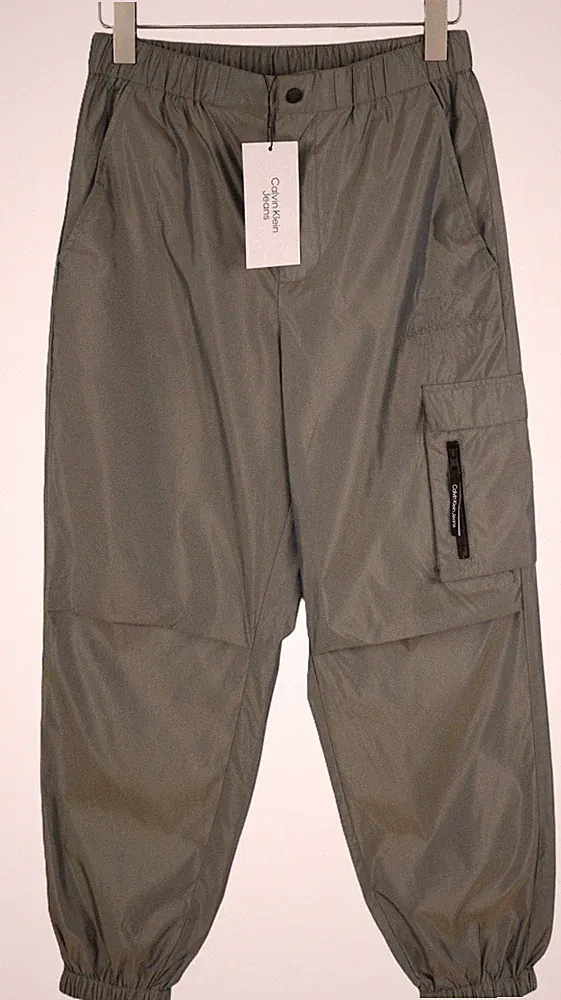 CALVIN KLEIN Herren Hose S Grau Glänzend Elastischer Bund Cargo Track Zip