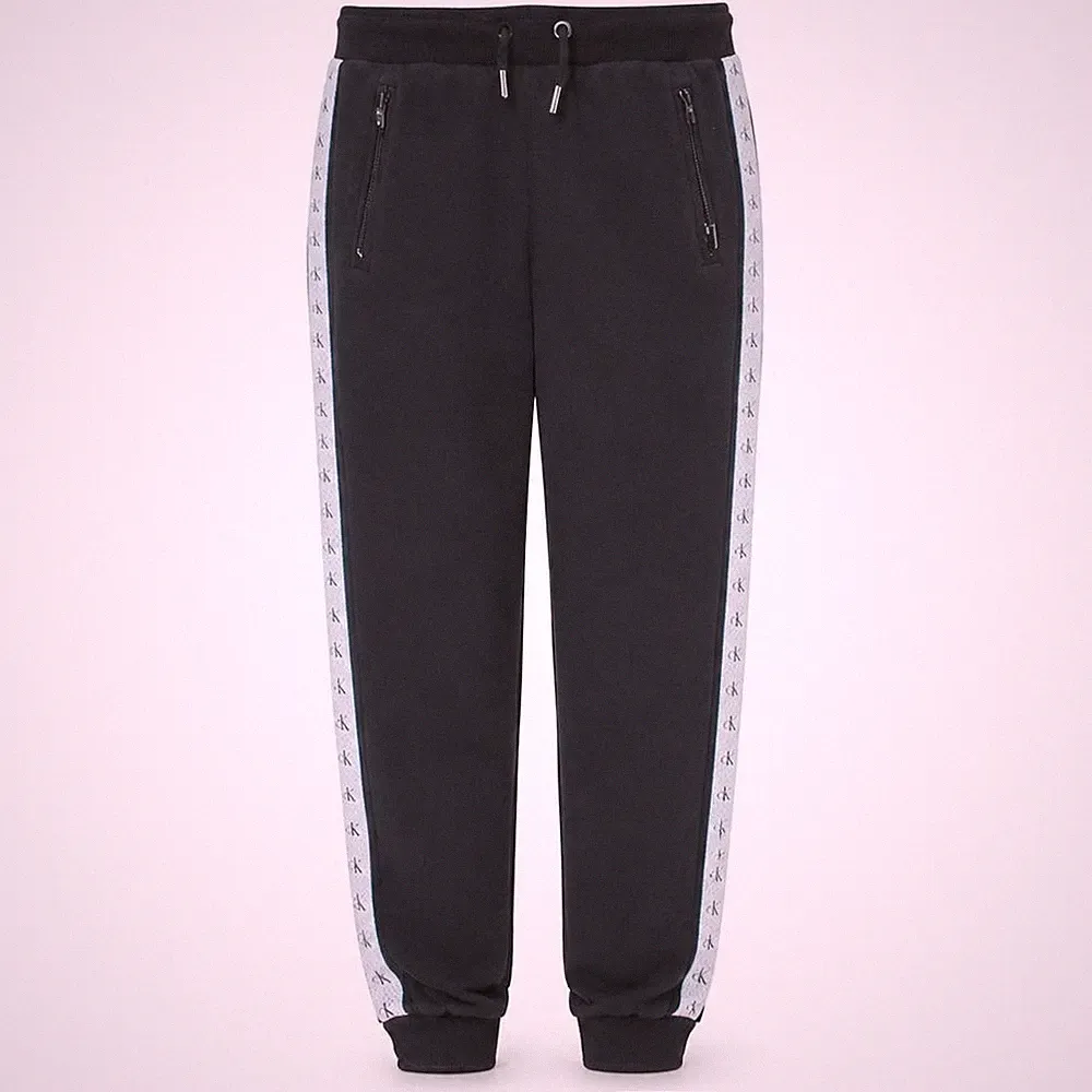 Calvin Klein Jeans Herren Jogginghose Gr. XS Schwarz Freizeit Gummibund Logo
