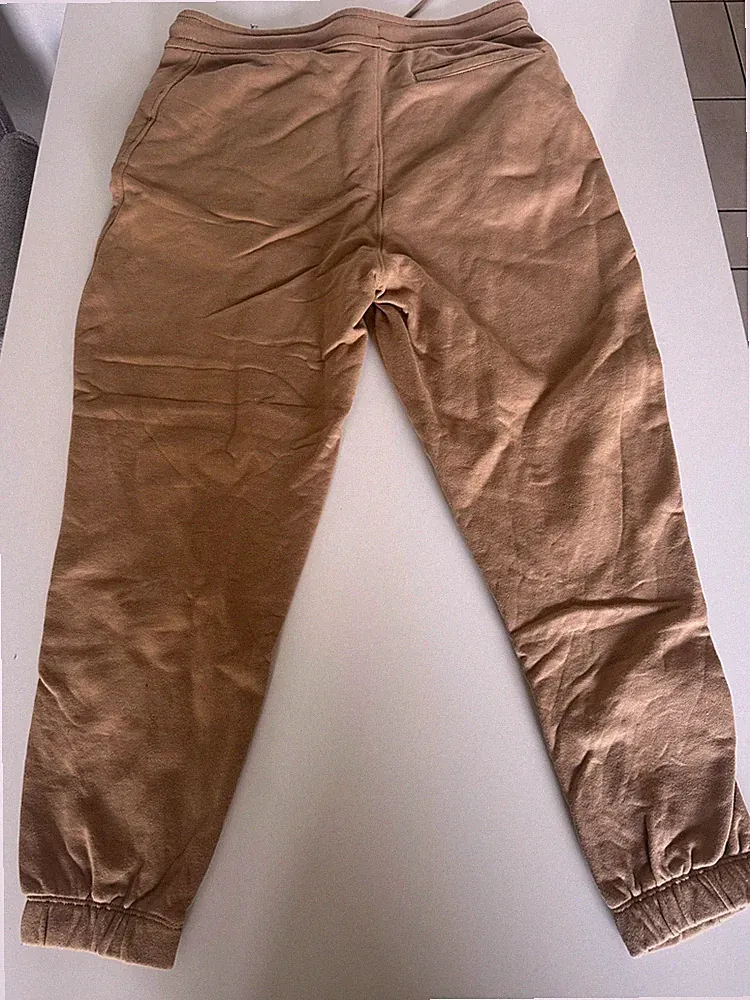Braun Jeans