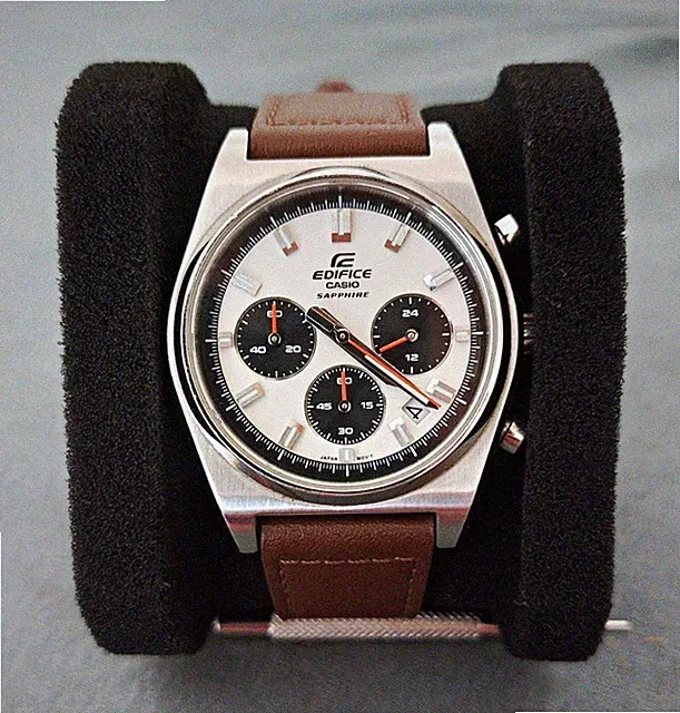 Casio EDIFICE EFB-730L + Original Edifice EFB-730D Edelstahl Armband