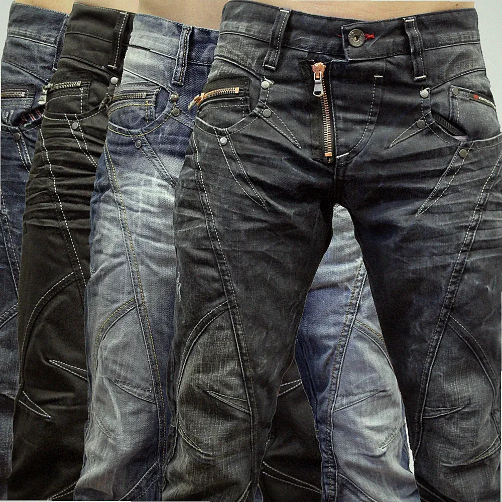 Cipo & Baxx Jeans Herren Regular Fit Clubwear Straight Hose Extravagantes Design