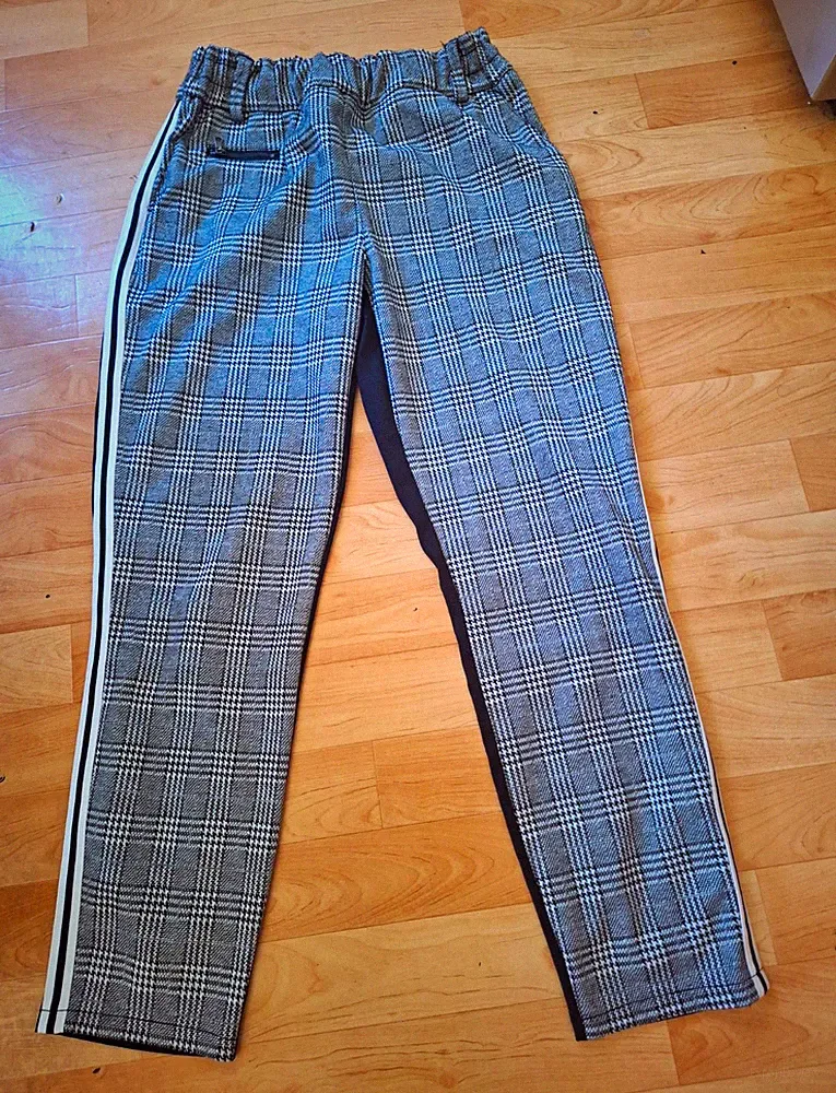 ClevereCare LOOSE Damen Jogginghose kariert Schwarz/Weiß Gr. 40 gerades Bein