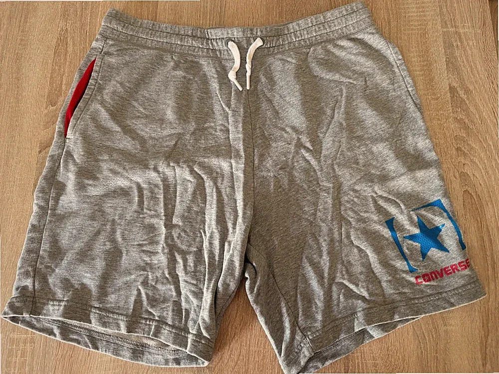 CONVERSE | kurze Jogginghose | Grösse XL | Neuwertig