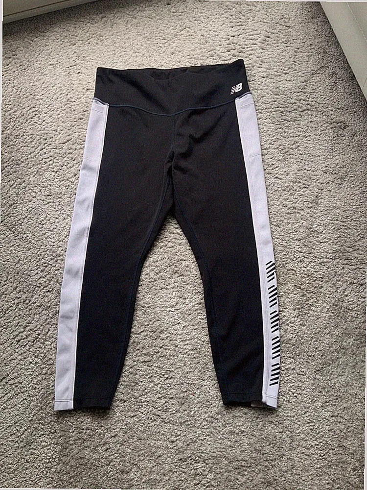 coole New Balance Damen Sporthose,schwarz/weiss Gr. L