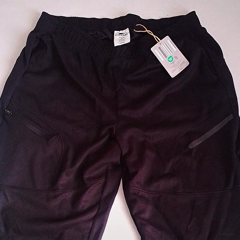 CRANE Herren Jogginghose Schwarz Gr. L elastischer Bund Reißverschlusstasche