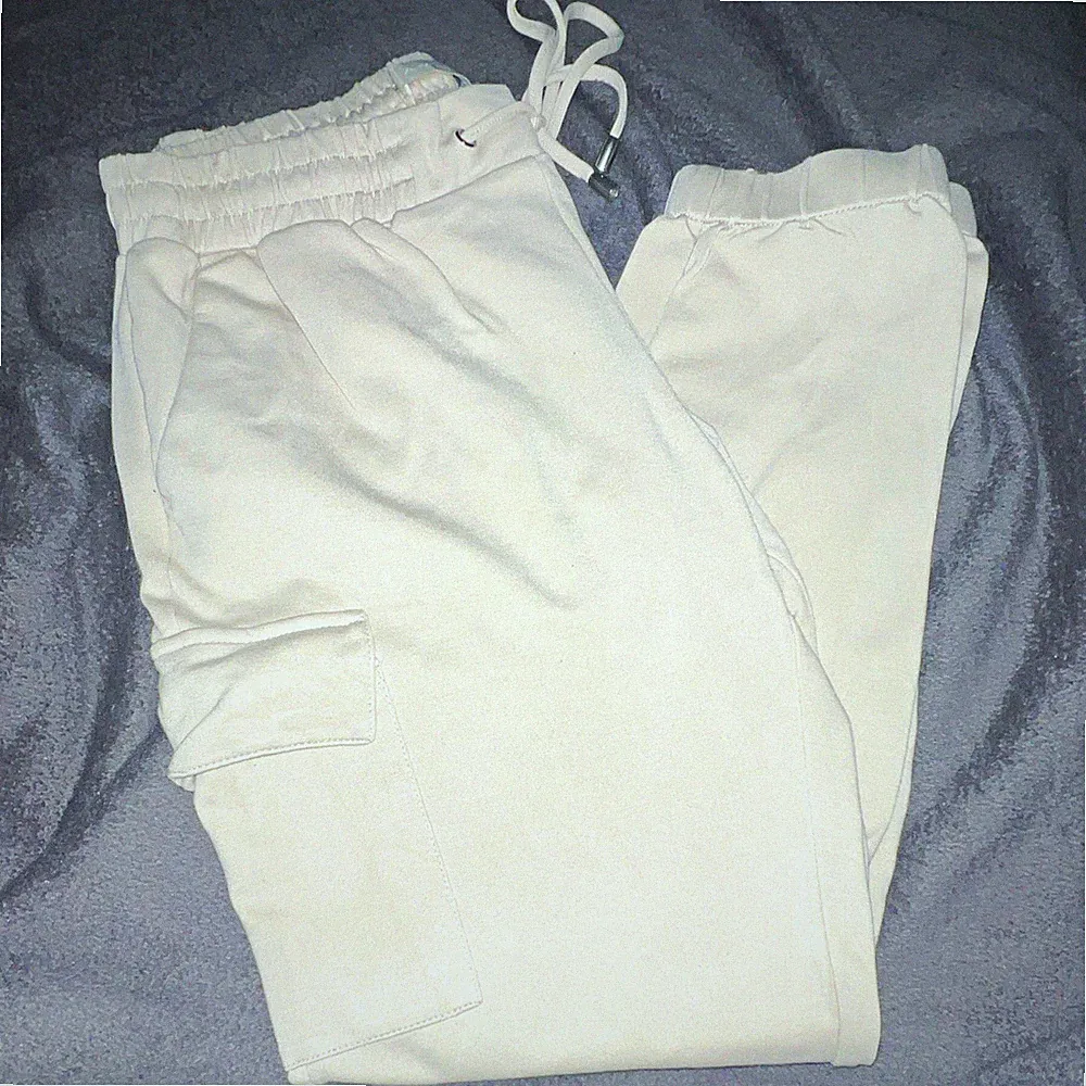 Damen Jogginghose Beige Gr. S Baumwolle elastischer Bund Kordelzug tapered