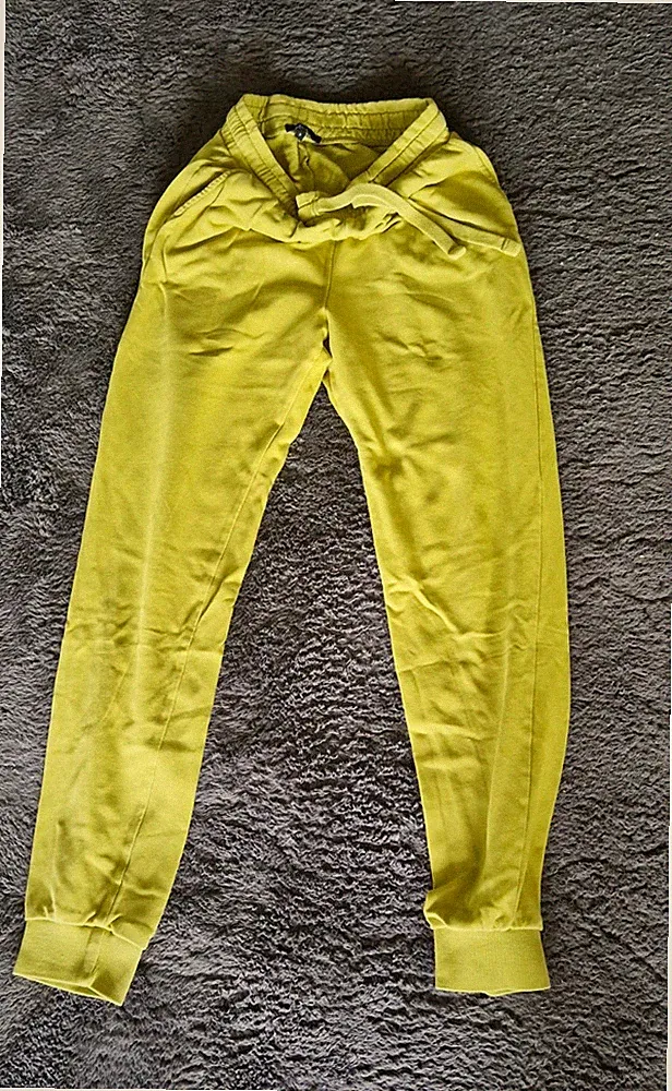 Damen Jogginghose Gr. S Normalgröße Gelb mit elastischem Bund Hosen